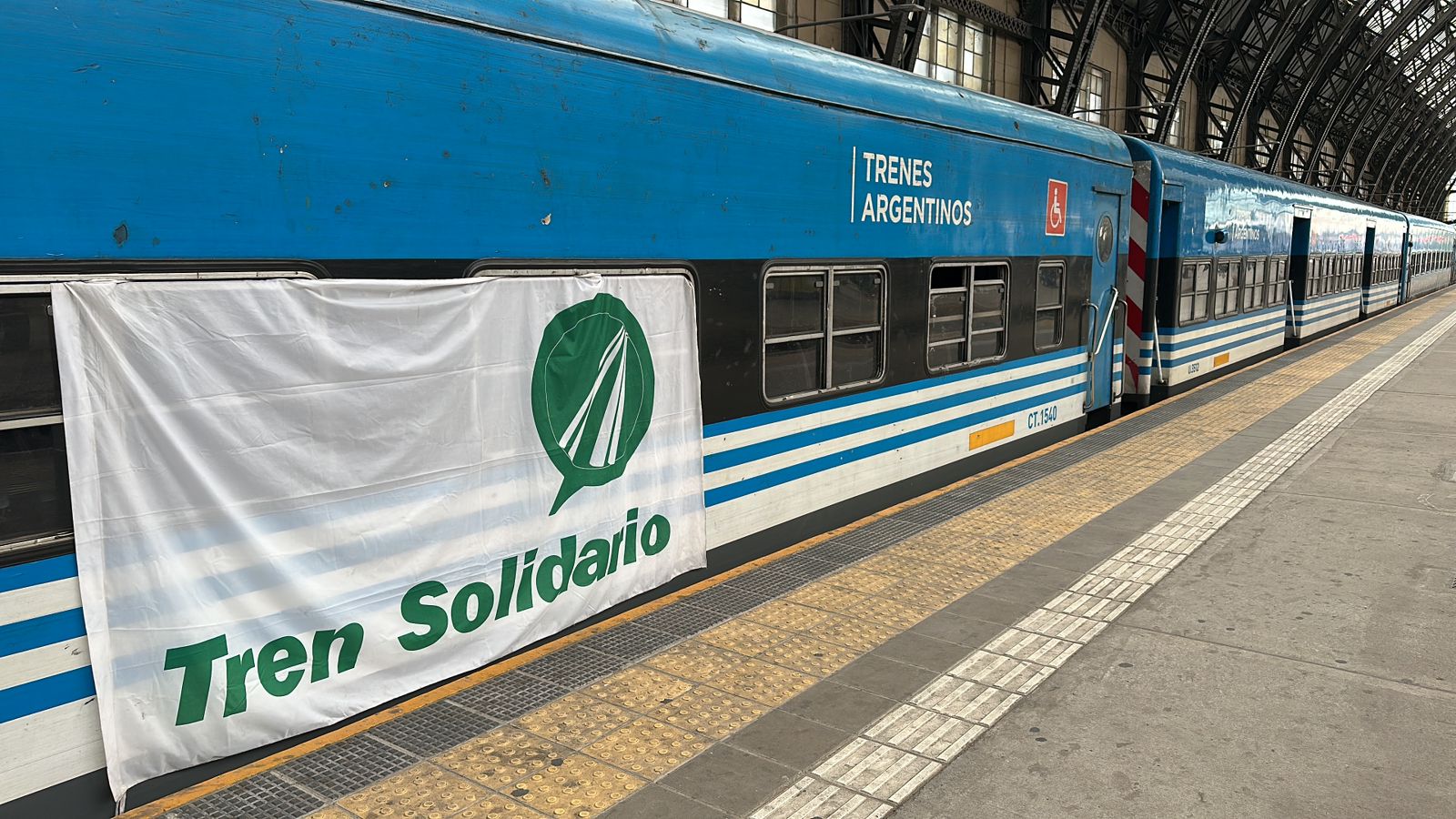 El Tren Solidario desde Retiro listo para partir a Campana