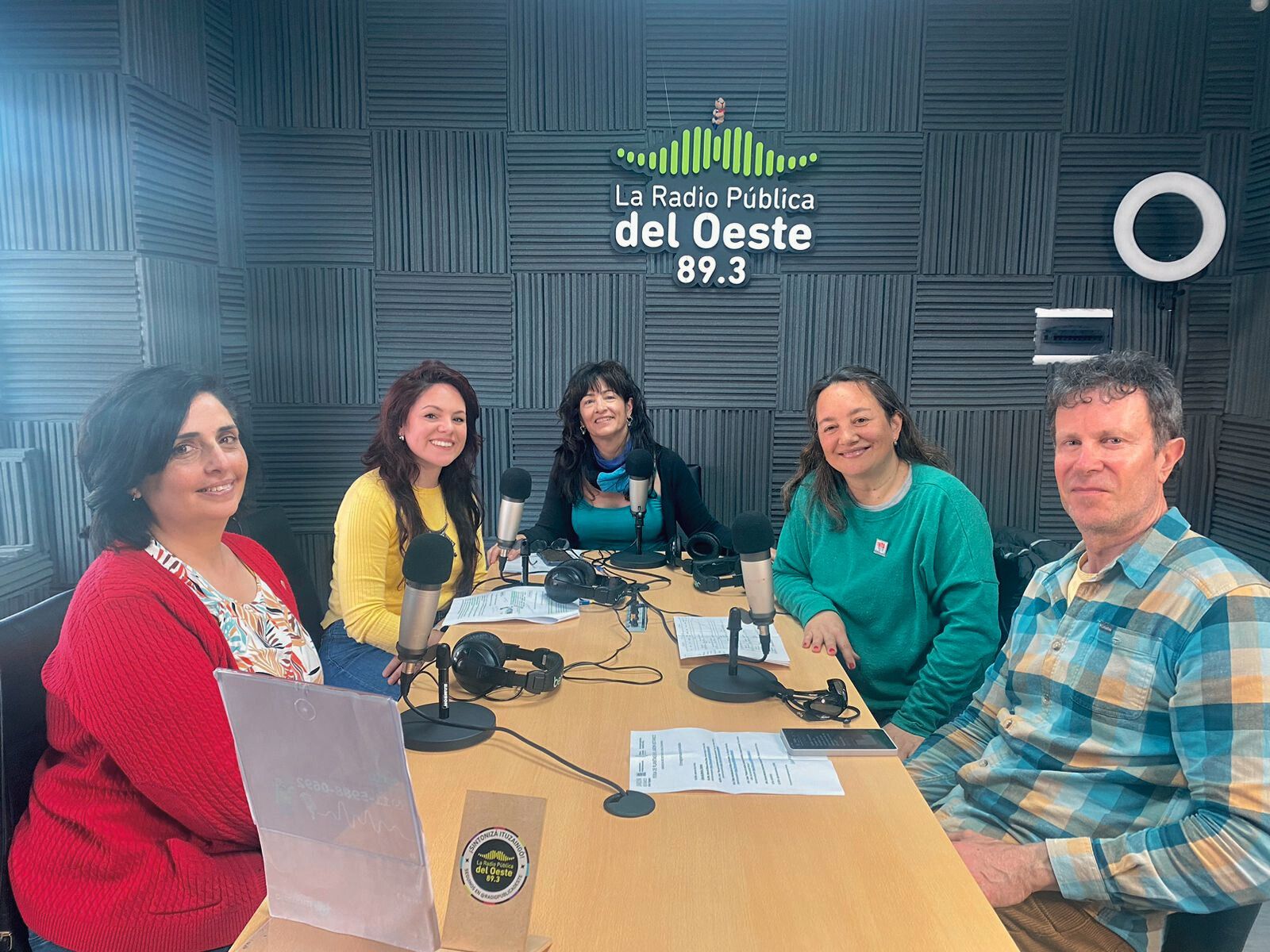 Ituzaingó es ambiente en el estudio de La Radio Pública