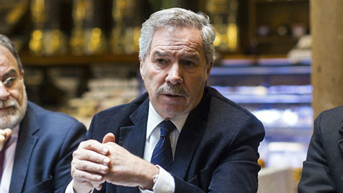 archivo Felipe Solá
