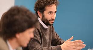 El Director de Litigio del Centro de Estudios Legales y Sociales (CELS) habló con la Radio Pública del Oeste sobre el DNU presidencial que modifica el funcionamiento de la SIDE y de la presentación que se hizo ante la justicia para que se declare su nulidad. 