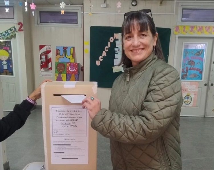 Romina del Plá votando en las ultimas elecciones de Suteba