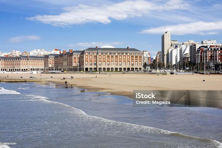 El comienzo de la temporada de veranos en la costa argentina.