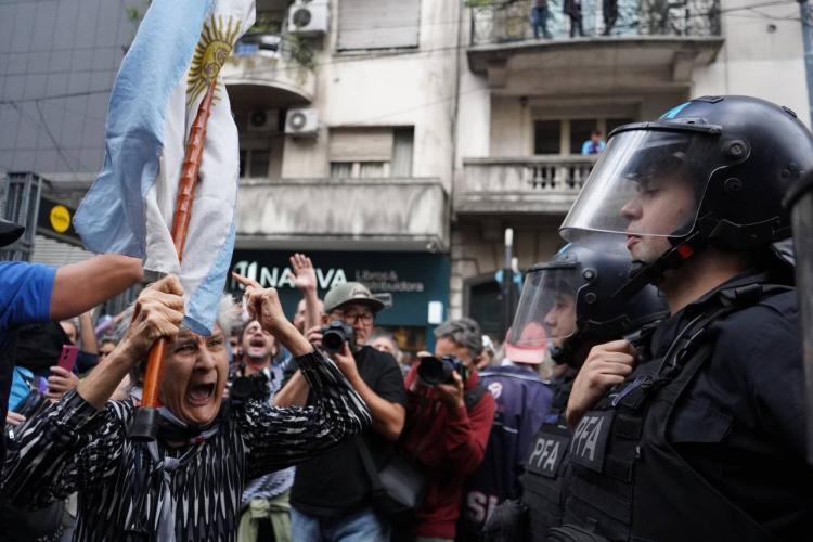 Imagen del día de ayer en la movilización por el reclamo salarial