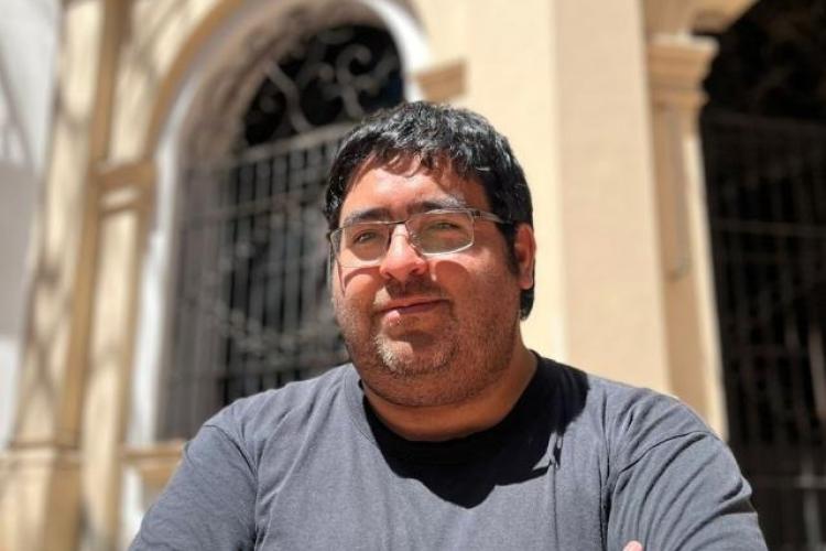 Isaac Castro, docente, escritor, poeta