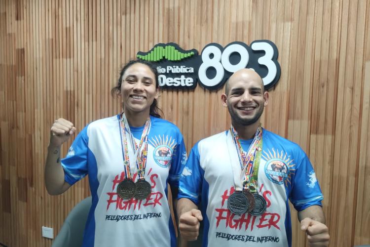 Archivo de imagen: Lurdes Medina y Francisco Ponce en el estudio de La Radio Pública del Oeste