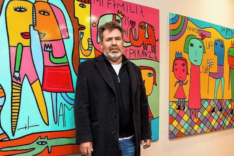 Renombrado, reconocido y solidario Milo Lockett, artista que busca escapar de definiciones artísticas