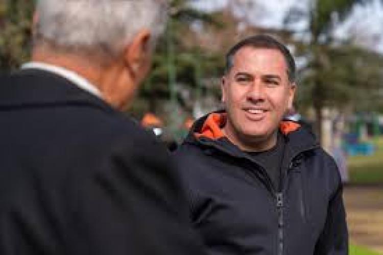 El presidente del Concejo Deliberante de Ituzaingó, Juan Manuel Alvarez Luna, visitó los estudios de la Radio Pública del Oeste, donde fue entrevistado por Horacio Mena en el programa De amigo a amigo (Martes 17 hs). 