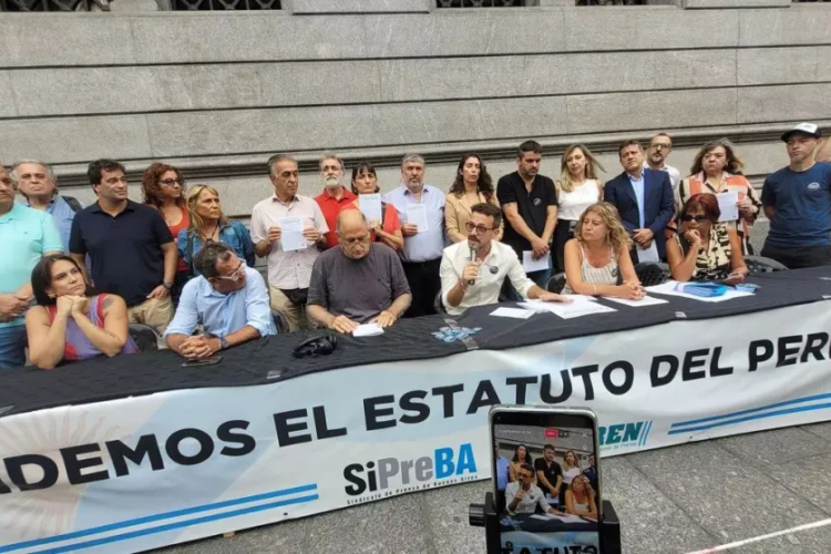 Conferencia en defensa del Estatuto del Periodista