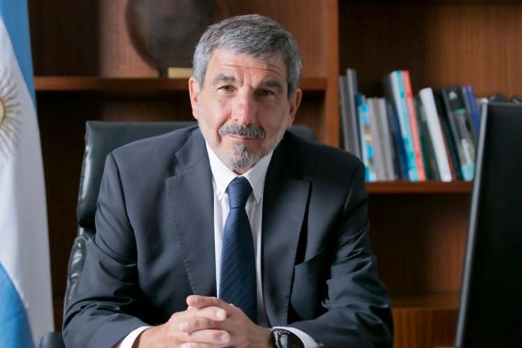El Presidente de la Comisión de Investigaciones Científicas de la Provincia de Buenos Aires y exministro de Ciencia y Tecnología de la Nación, Roberto Salvarezza dialogó con Estación Ituzaingó (Lun a Vier 9 a 11 hs) sobre el desfinanciamiento que lleva adelante el Gobierno nacional en el campo científico y las privatizaciones en el sector energético.